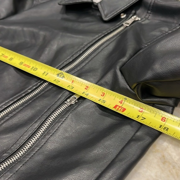 Zara Black Faux Leather‎ Moto Jacket Lapel Collar Zip Front Juniors 13/14 = SP - Picture 7 of 13
